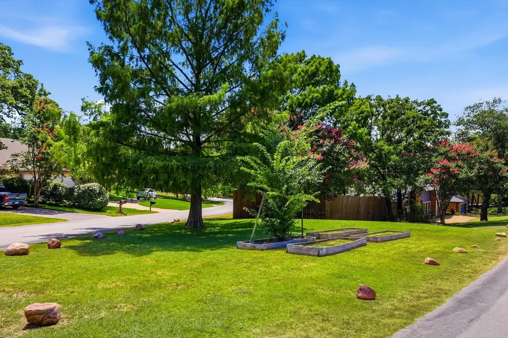 5706 Trail Lake Drive Arlington TX 76016