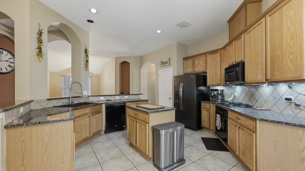 4802 Pier Nine Drive Arlington TX 76016