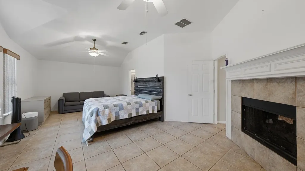 4802 Pier Nine Drive Arlington TX 76016