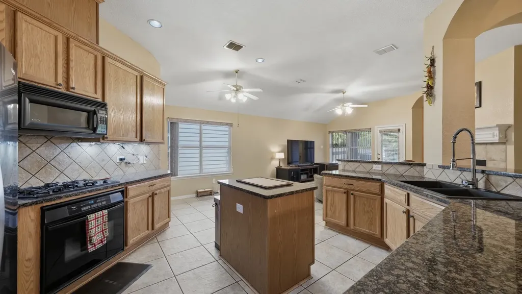 4802 Pier Nine Drive Arlington TX 76016