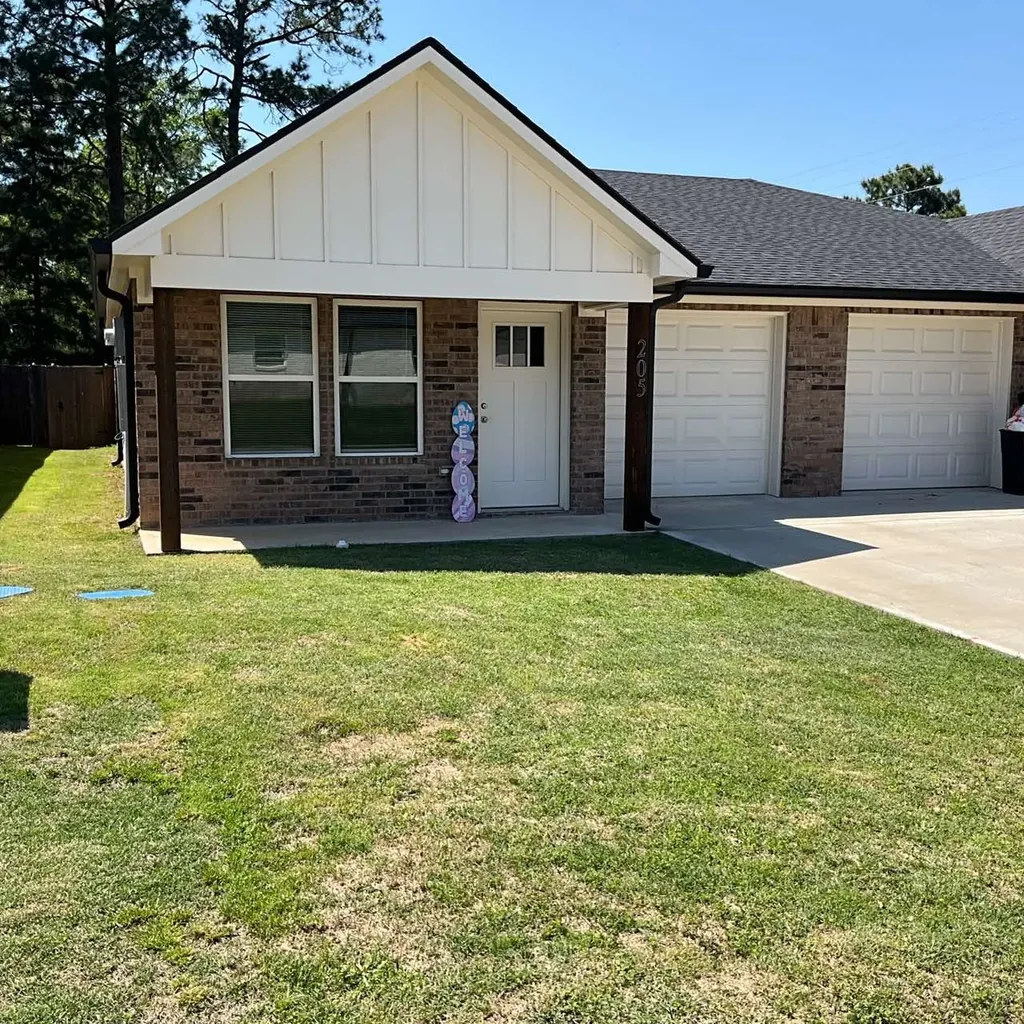 205 Isabella Street Mineola TX 75773
