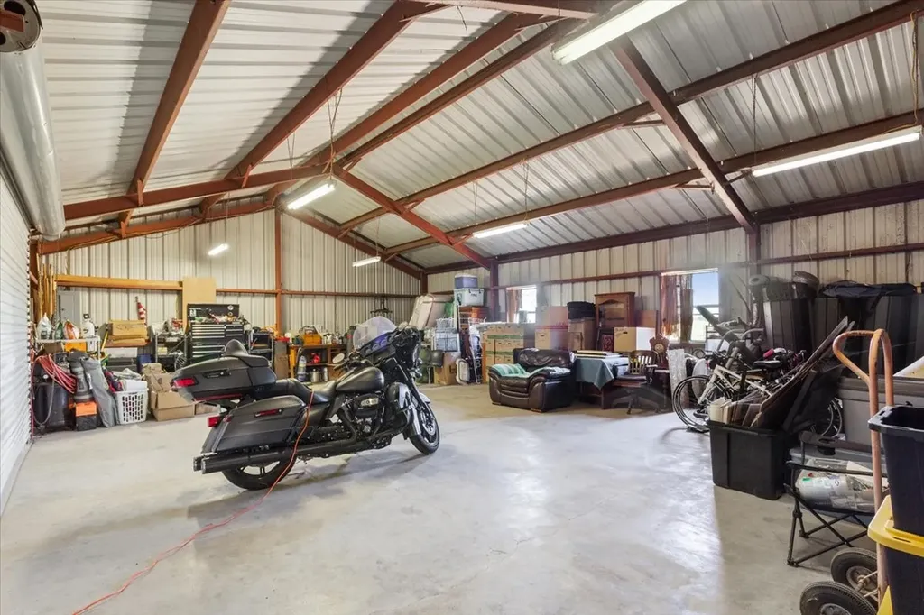 777 Lcr 463 Mexia TX 76667