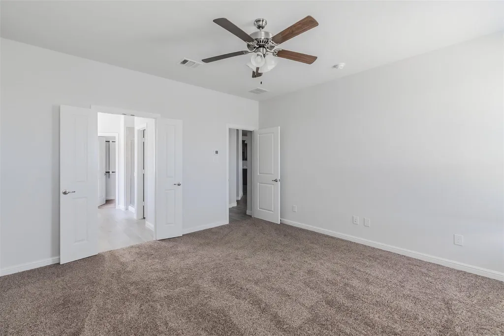 1343 Fox Hollow Road Krum TX 76249