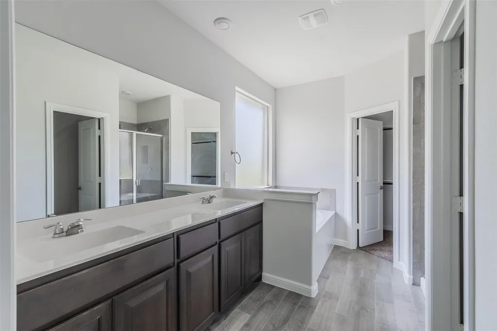1343 Fox Hollow Road Krum TX 76249