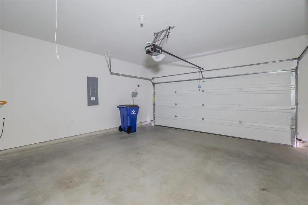 1343 Fox Hollow Road Krum TX 76249