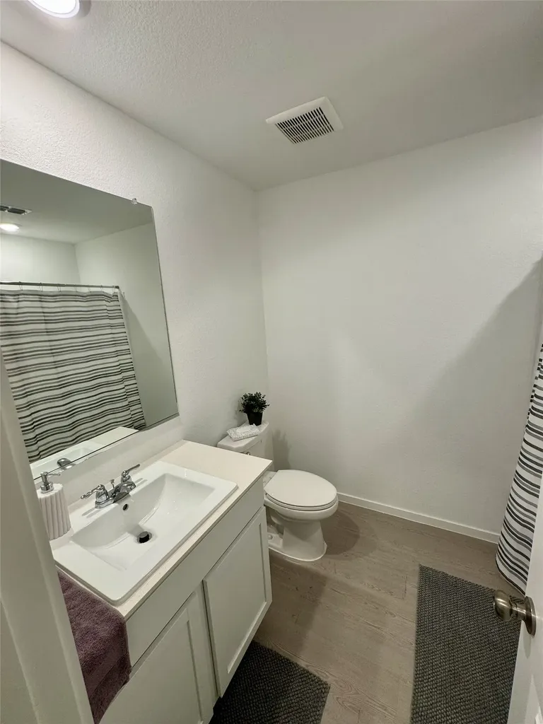 1105 Ledgestone Drive Cleburne TX 76031