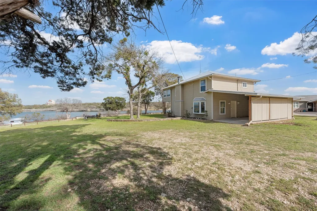 187 Cr 1766 Clifton TX 76634