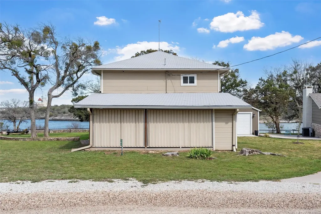 187 Cr 1766 Clifton TX 76634