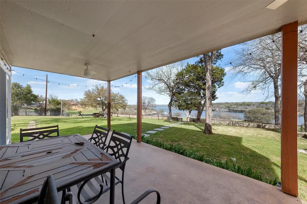 187 Cr 1766 Clifton TX 76634