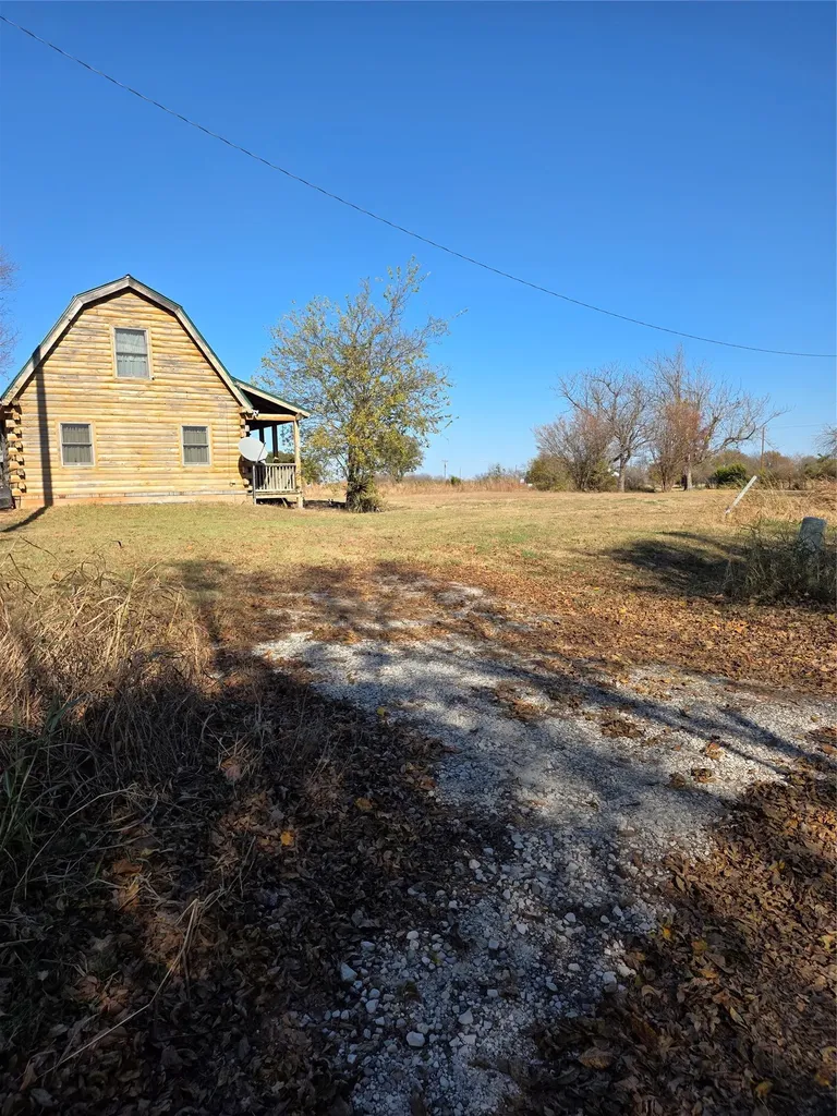 2628 S State Highway 121 Bonham TX 75418
