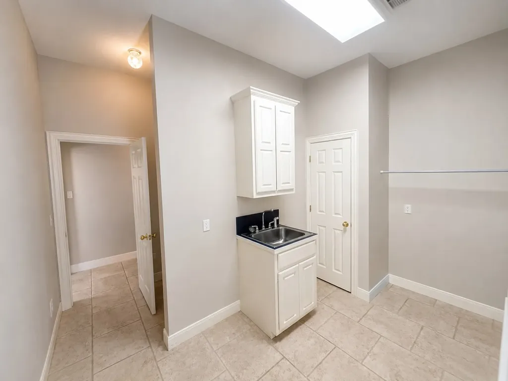 1917 Elmwood Avenue Corsicana TX 75110