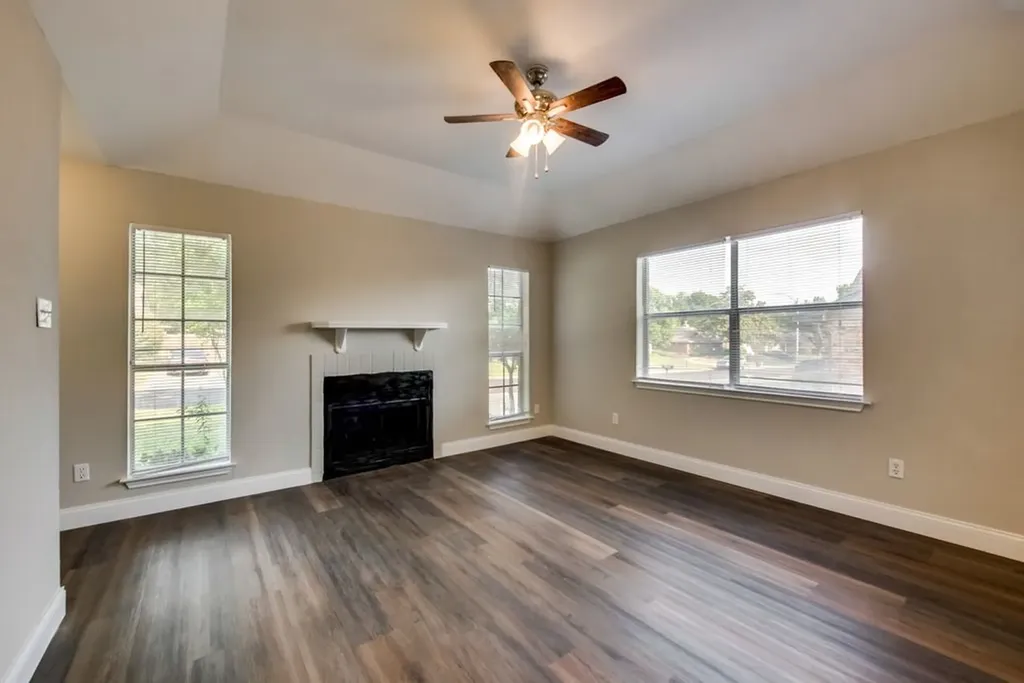 2925 Kathleen Lane Euless TX 76039
