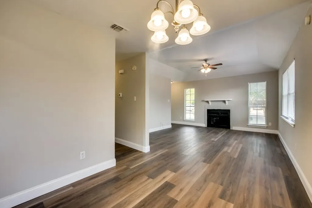 2925 Kathleen Lane Euless TX 76039