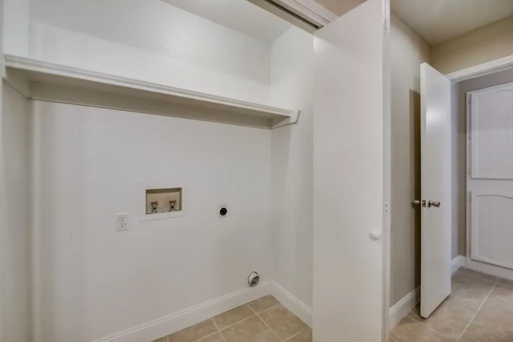 2925 Kathleen Lane Euless TX 76039