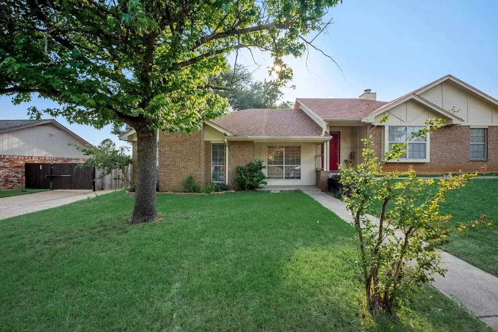 2925 Kathleen Lane Euless TX 76039