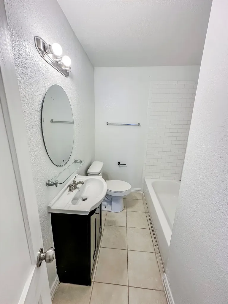 2404 Colony Court Dallas TX 75235