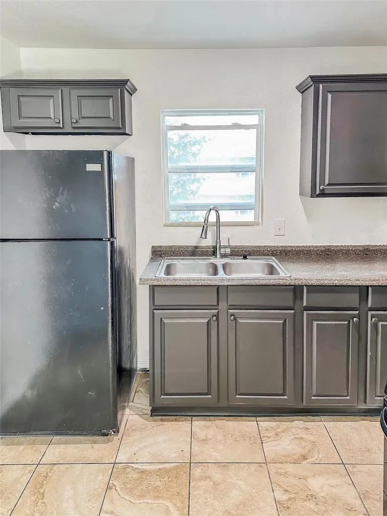 2404 Colony Court Dallas TX 75235