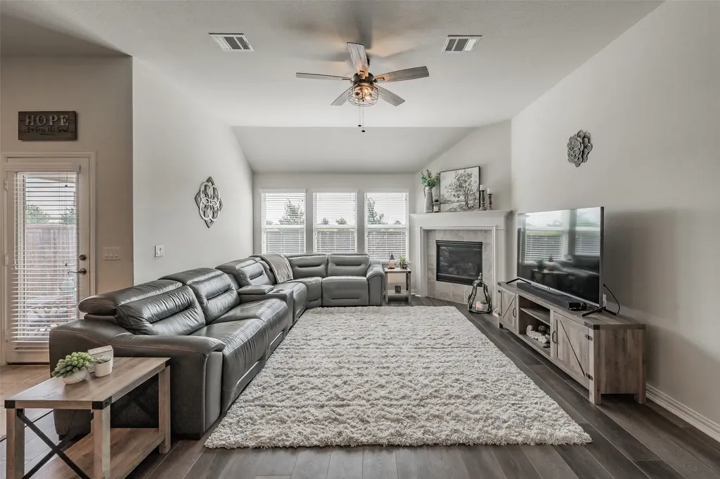 3705 Cicada Lane Mansfield TX 76084