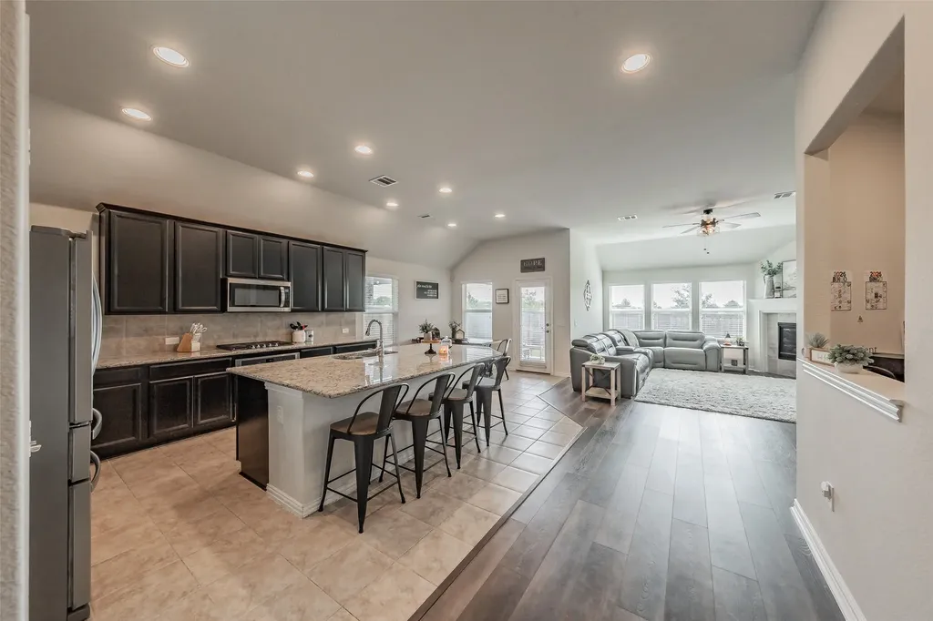 3705 Cicada Lane Mansfield TX 76084