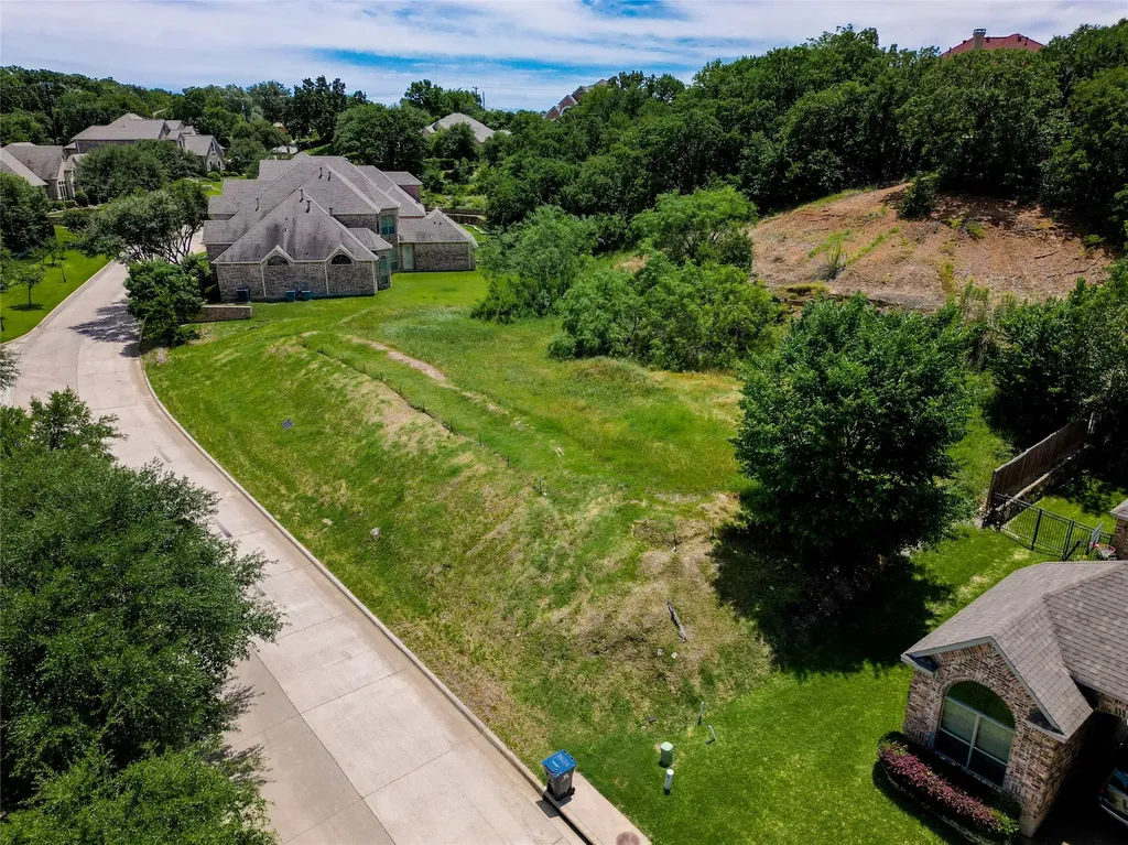 2208 Windswept Place Arlington TX 76012