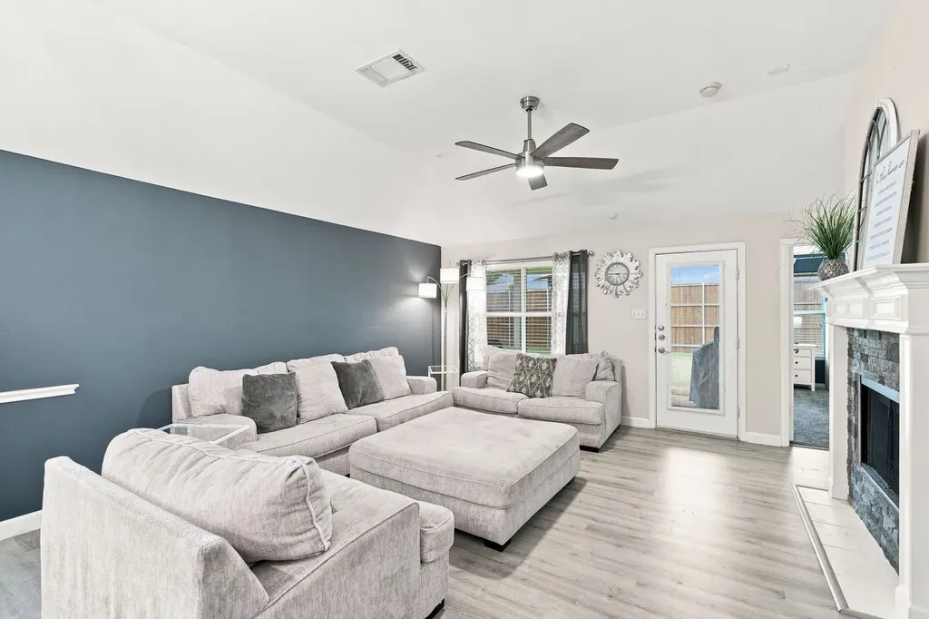 5205 Medallion Court Midlothian TX 76065
