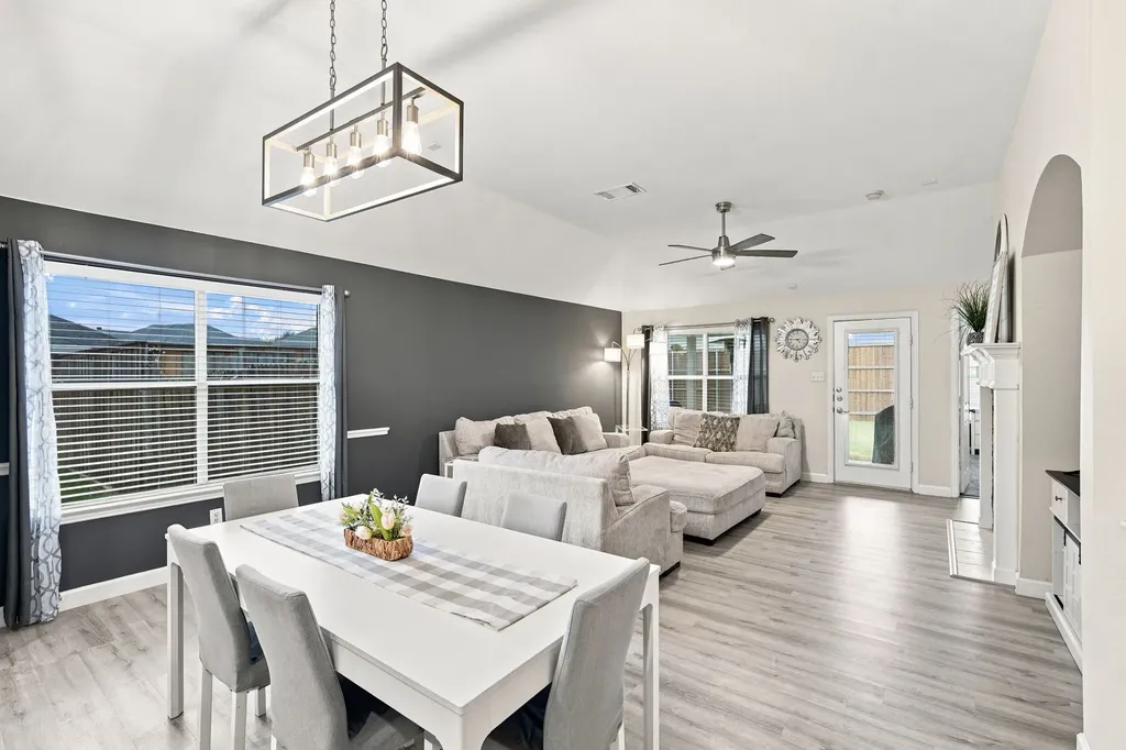 5205 Medallion Court Midlothian TX 76065