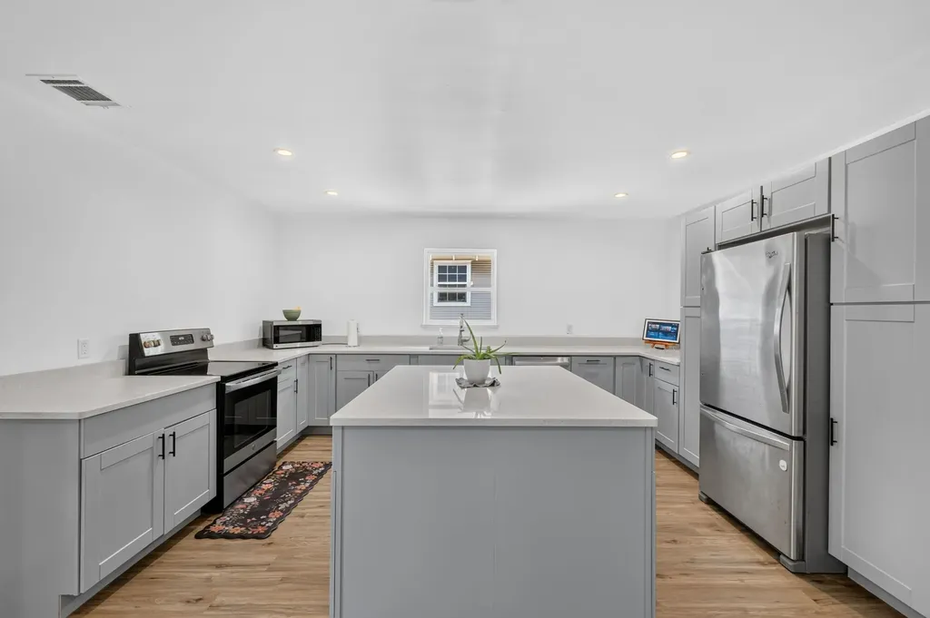 2100 NW 4th Avenue Mineral Wells TX 76067