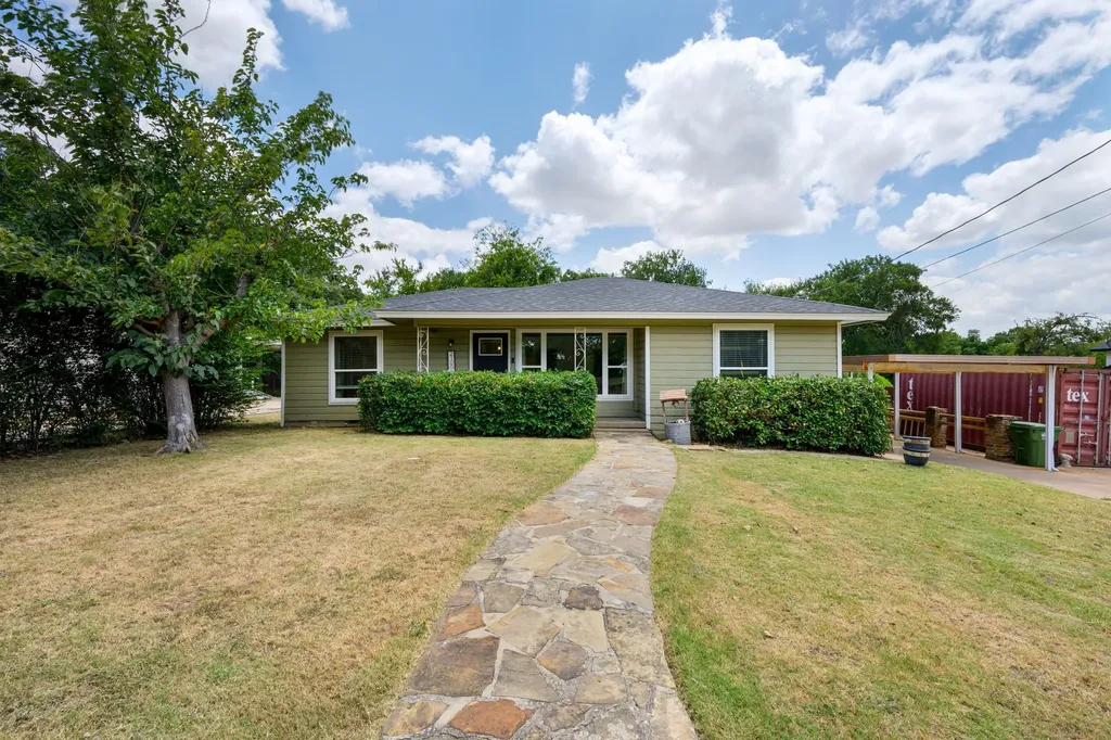 2100 NW 4th Avenue Mineral Wells TX 76067