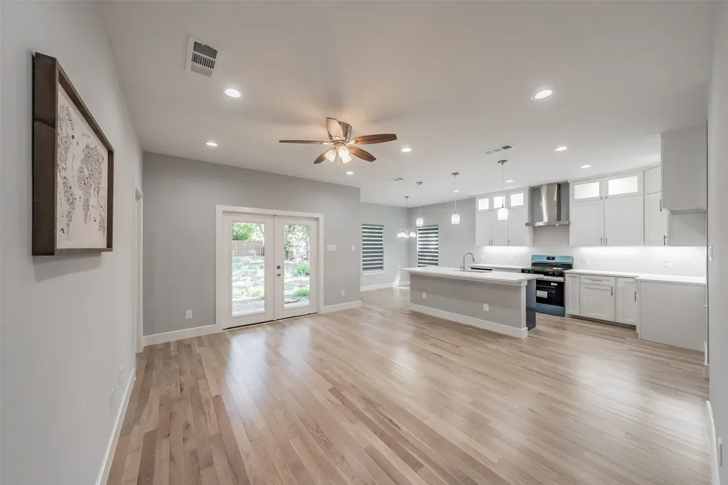 1508 W 12th Avenue Corsicana TX 75110