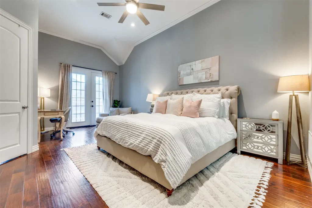 2608 N Garrett Avenue Dallas TX 75206