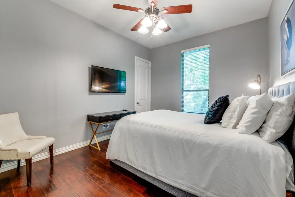 2608 N Garrett Avenue Dallas TX 75206
