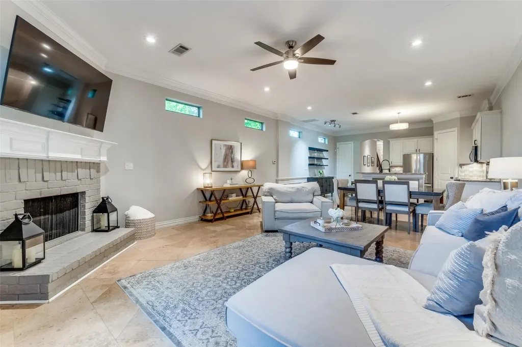 2608 N Garrett Avenue Dallas TX 75206