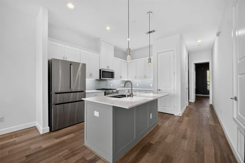 5015 Meridian Lane Addison TX 75001