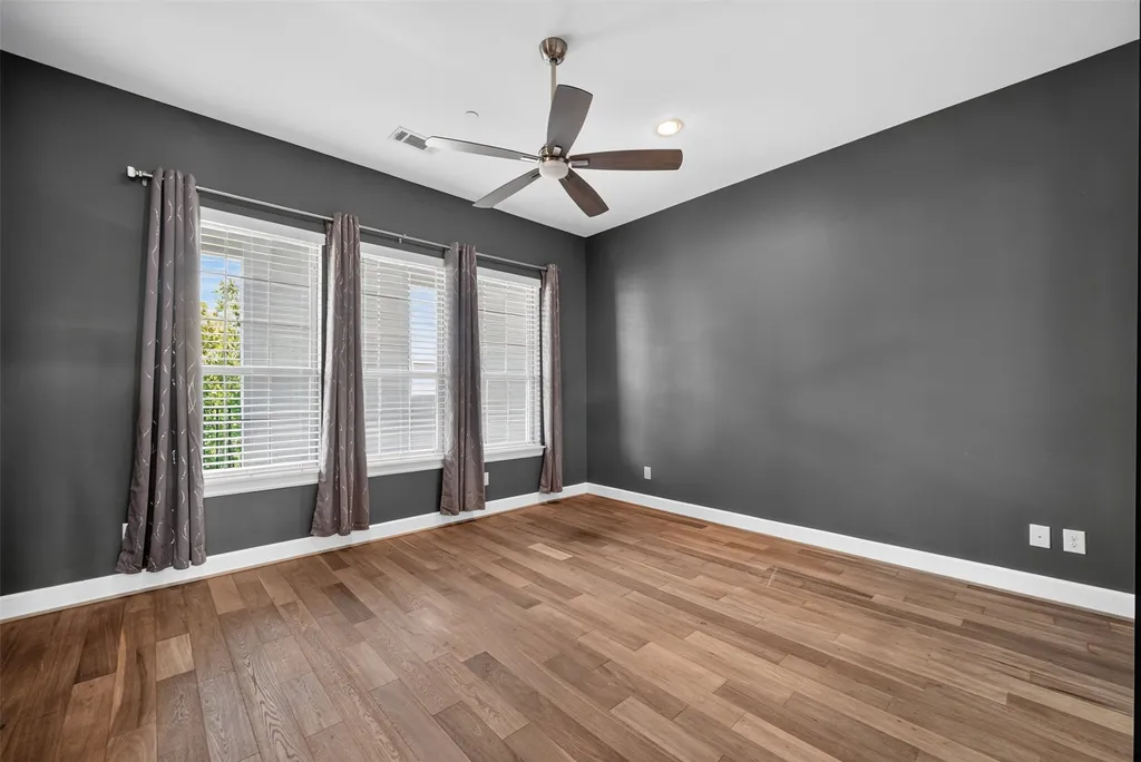 5015 Meridian Lane Addison TX 75001