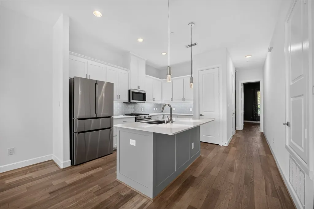 5015 Meridian Lane Addison TX 75001