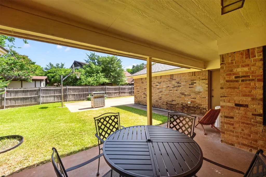 6621 Quail Ridge Drive North Richland Hills TX 76180