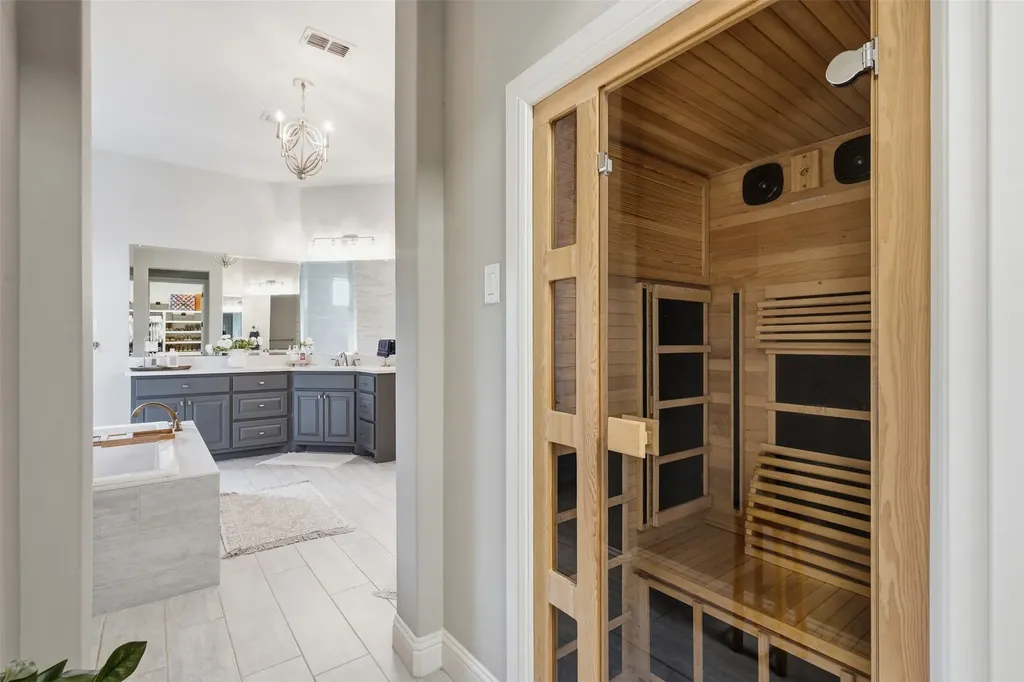 600 W Hill Drive Aledo TX 76008