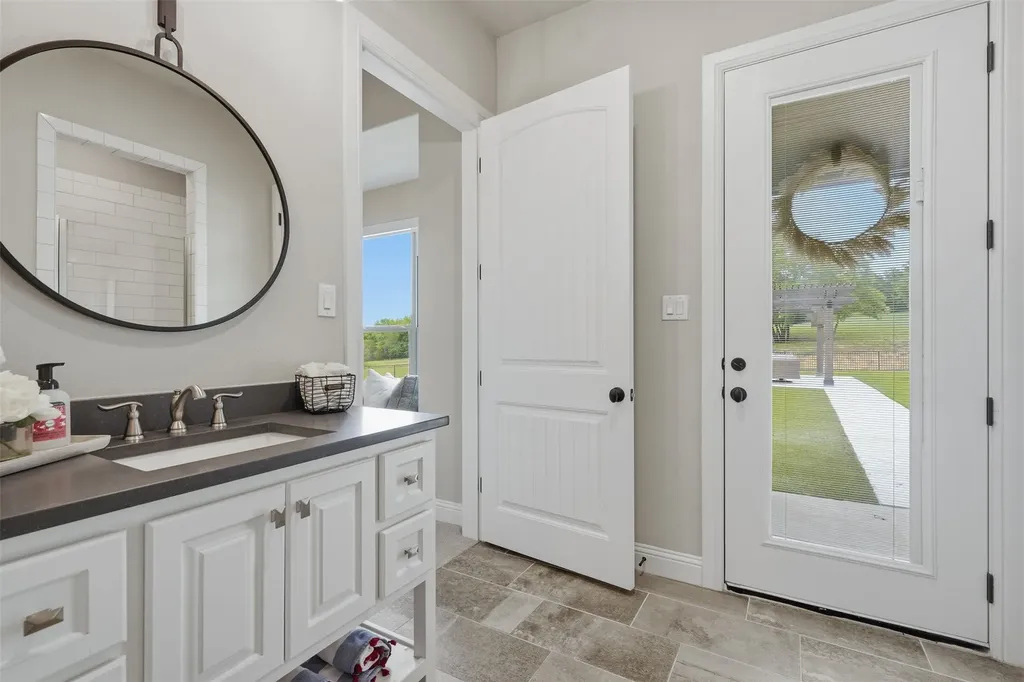 600 W Hill Drive Aledo TX 76008