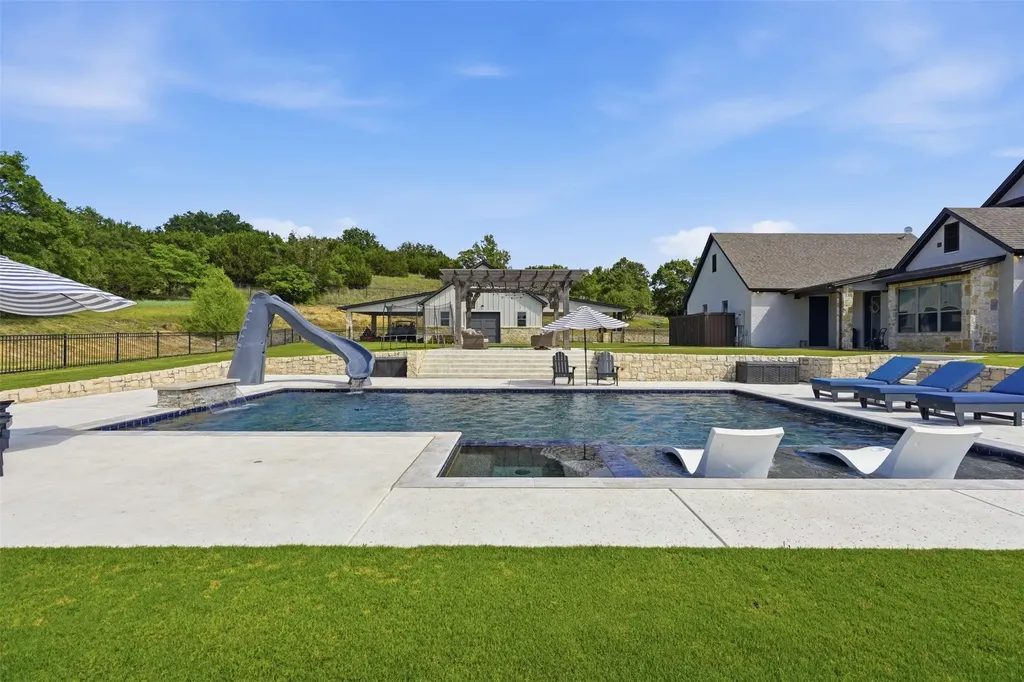 600 W Hill Drive Aledo TX 76008