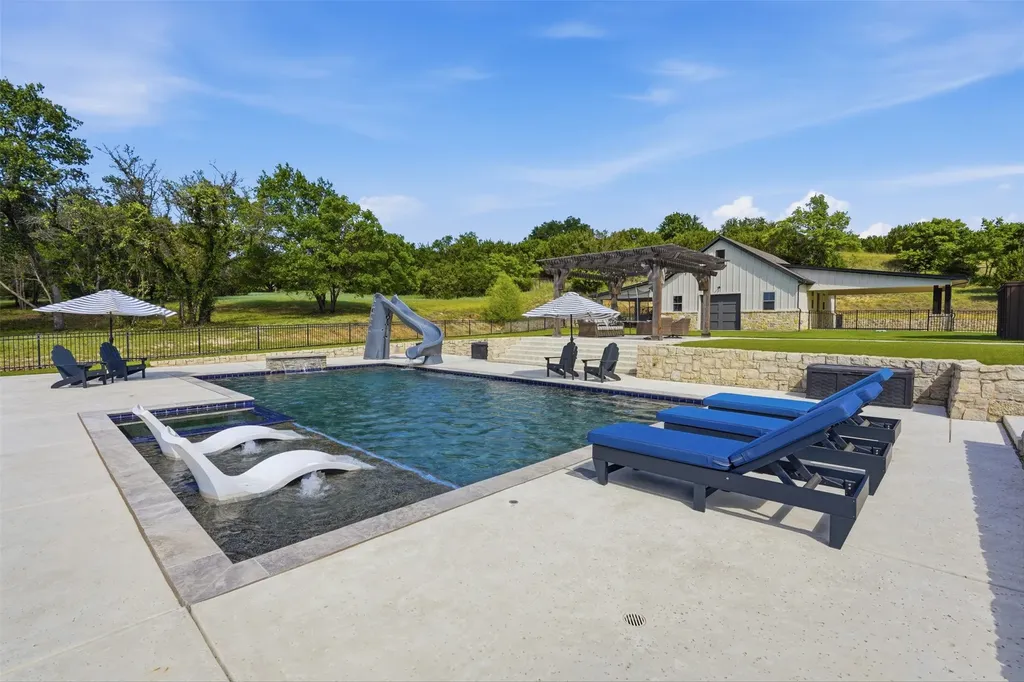 600 W Hill Drive Aledo TX 76008