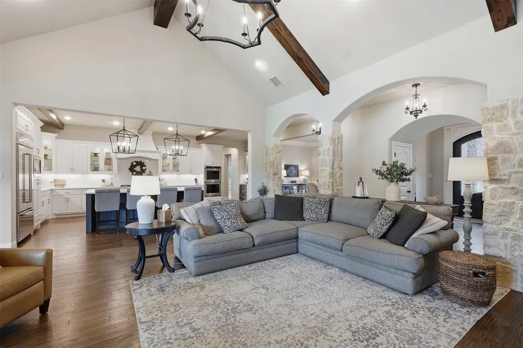 600 W Hill Drive Aledo TX 76008