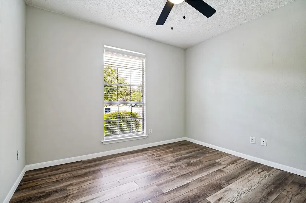 4804 Platte Drive Balch Springs TX 75180