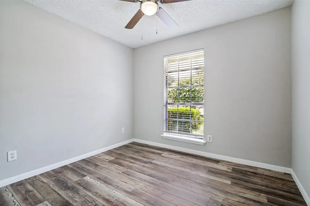 4804 Platte Drive Balch Springs TX 75180