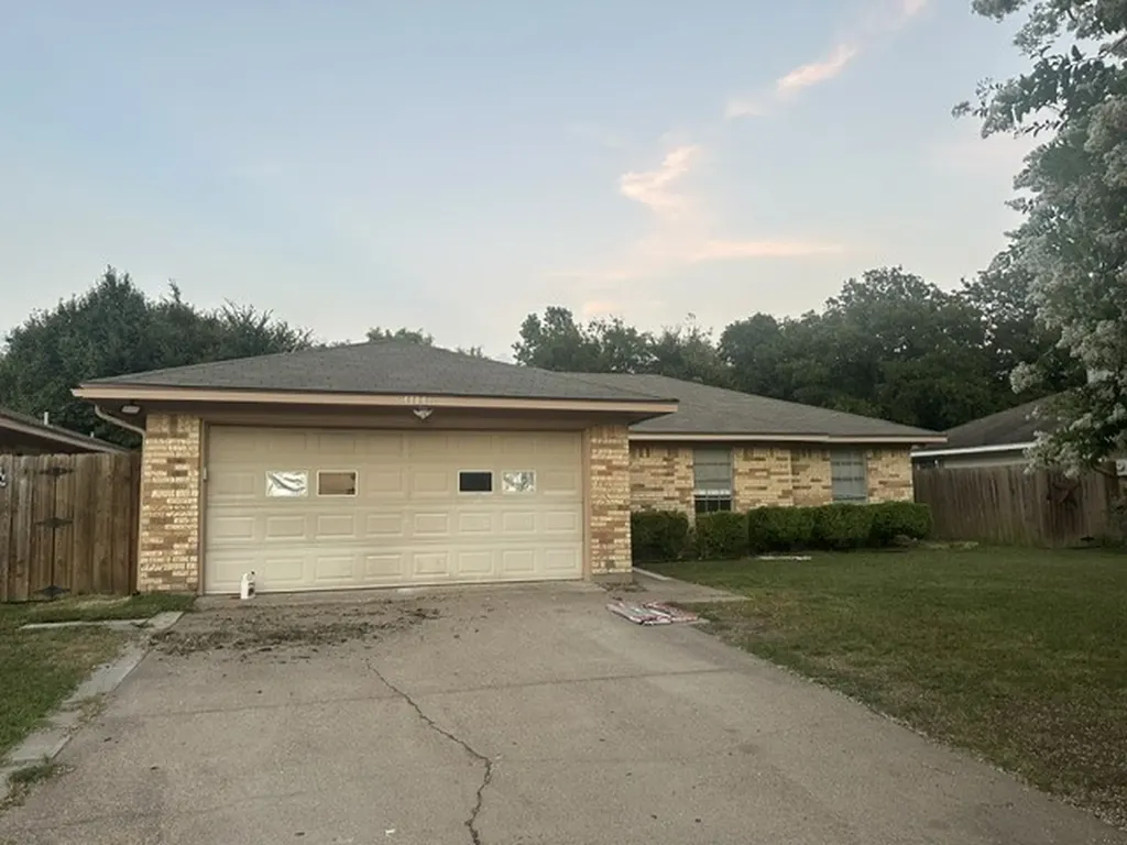 4804 Platte Drive Balch Springs TX 75180