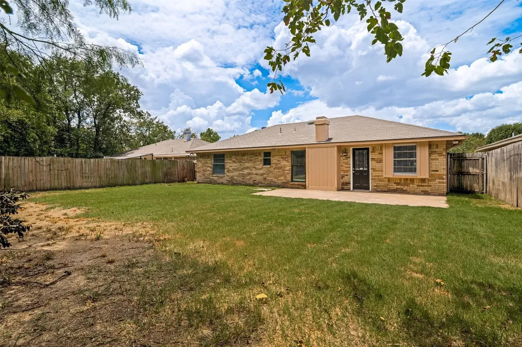 4804 Platte Drive Balch Springs TX 75180