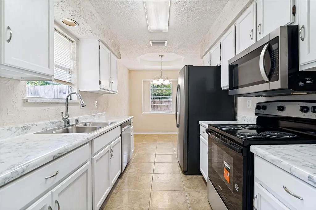 4804 Platte Drive Balch Springs TX 75180