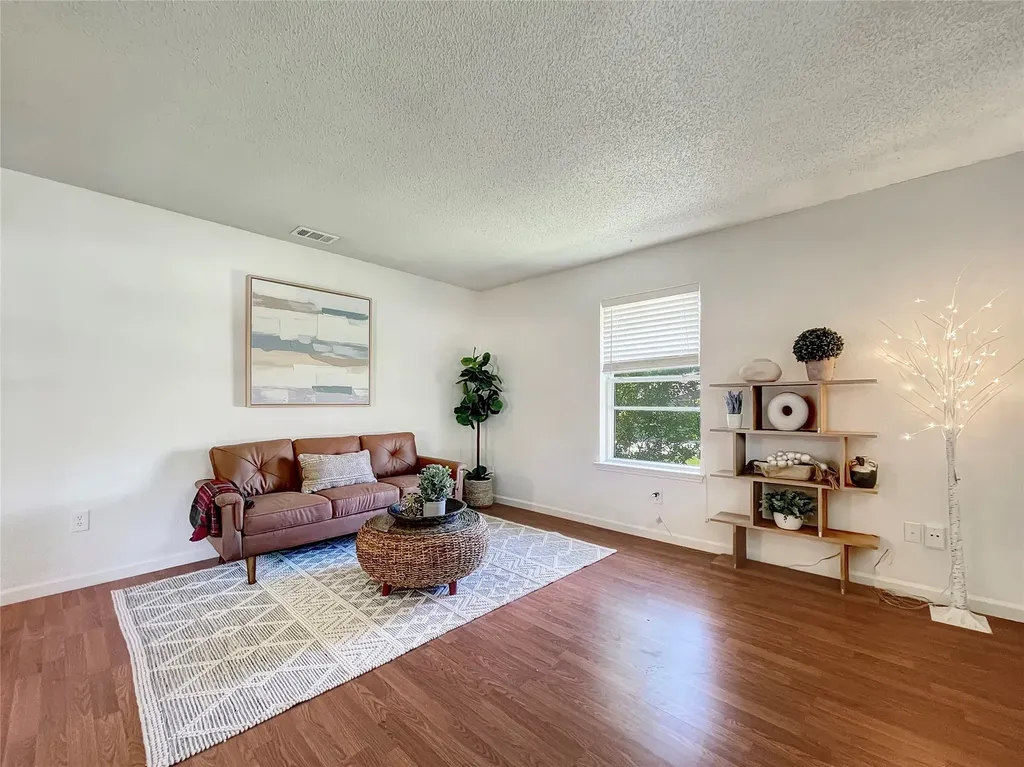 7002 Lincoln Drive North Richland Hills TX 76182