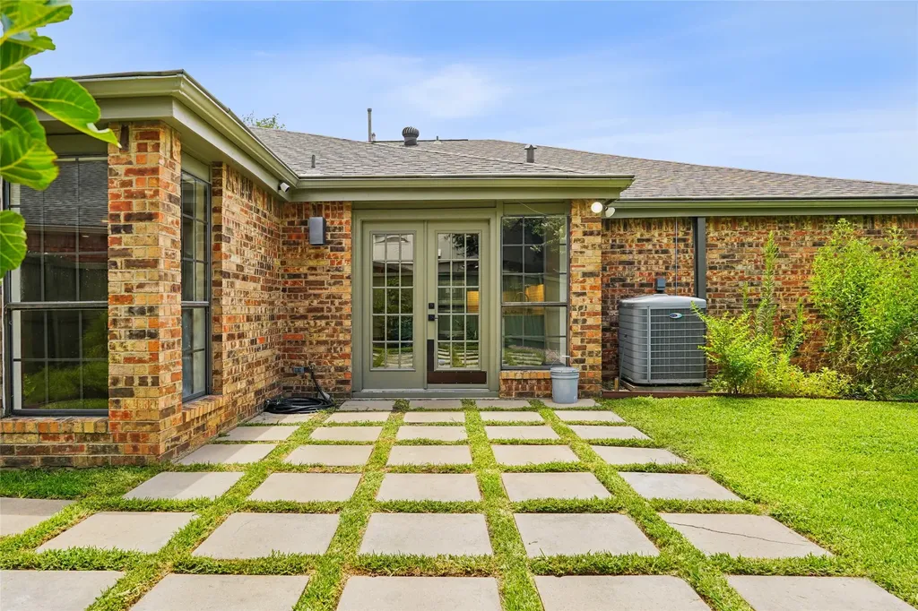 14815 Surveyor Boulevard Addison TX 75001
