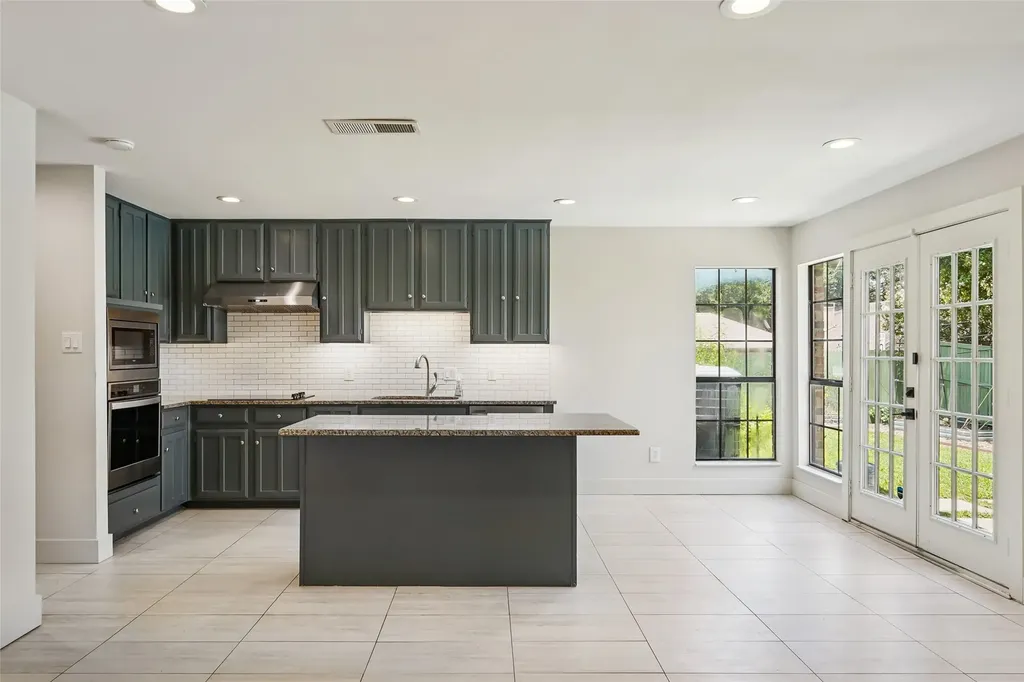 14815 Surveyor Boulevard Addison TX 75001