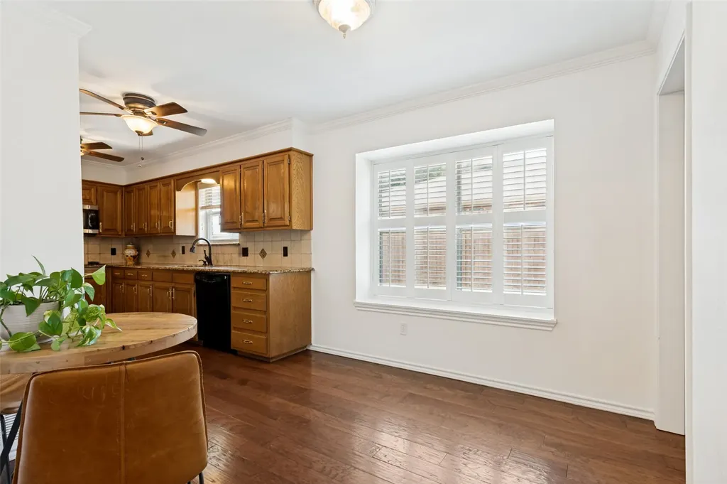 1005 De Pauw Drive Arlington TX 76012